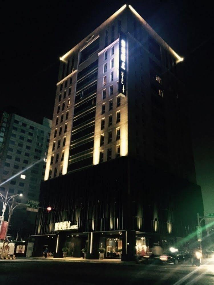 ジャーイー グァンジー ホテル 嘉義市 エクステリア 写真